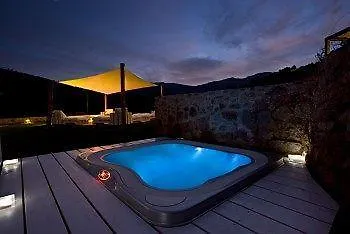 فندق Mas Mariassa 4*